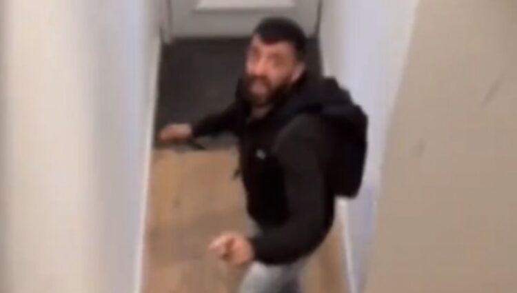 Inbreker uit nabijgelegen AZC op heterdaad betrapt – bewoner grijpt direct keihard in!