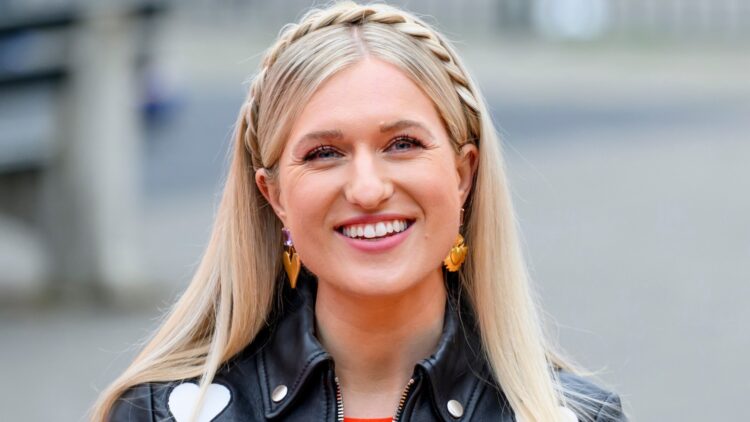 Britt Dekker maakt bizar dikke winst op de verkoop van haar woning