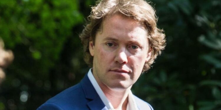 Bizarre wending in The Voice-schandaal: ‘Vieze Jeroentje komt hier niet onderuit’