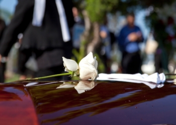 Waarom een begrafenisverzekering rust geeft voor jou én je nabestaanden