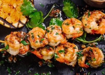 Grote supermarktketen roept onmiddellijk garnalen terug