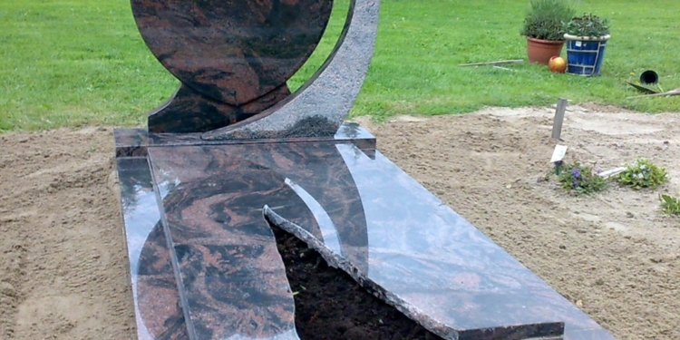 Wat zijn de kosten van een grafsteen en waarop moet je letten?