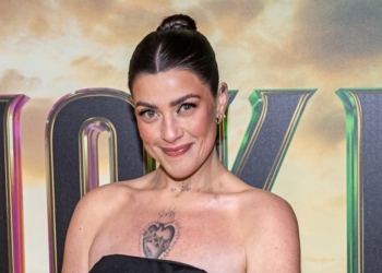 Schokkende details: Relatie Esmée van Kampen voorbij net na de geboorte van dochtertje Izza