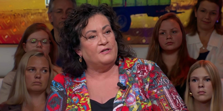 Gebroken Caroline van der Plas in tranen: ‘Ik ga nog liever dood dan daar zitten’