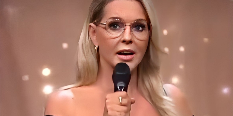 Chantal Janzen haalt genadeloos uit naar Fleur Agema en maakt haar belachelijk