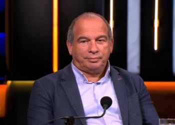 Vroegtijdig uitgelekte slotpeiling Maurice de Hond zorgt voor politieke spanning