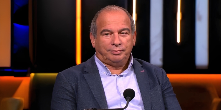 Vroegtijdig uitgelekte slotpeiling Maurice de Hond zorgt voor politieke spanning