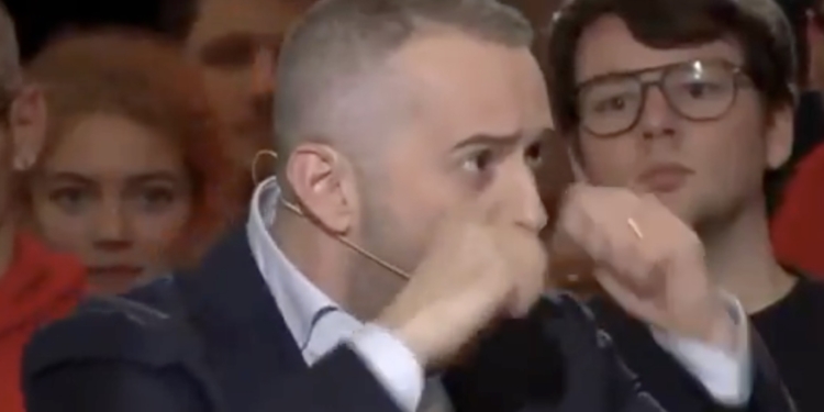 Links weet het niet meer: SP-leider Jimmy Dijk zet zichzelf totaal voor schut live-debat