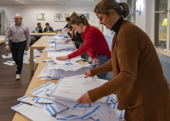 Hertelling geëist na fouten bij telling stemmen in deze gemeente