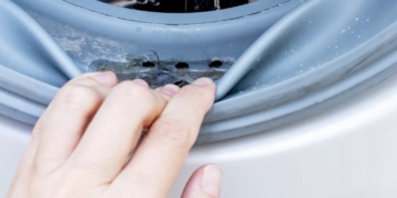 Monteur waarschuwt voor veelgemaakte fout die je wasmachine onherstelbaar beschadigt