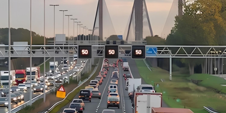 Grote wegafsluitingen op komst: de ANWB verwacht flinke verkeersproblemen op deze plekken