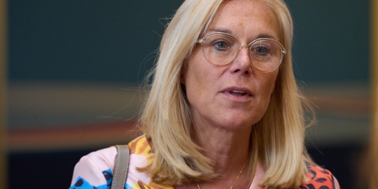 Het nieuw uiterlijk van Sigrid Kaag zorgt flinke verbazing: ‘Gezicht verbouwd?’