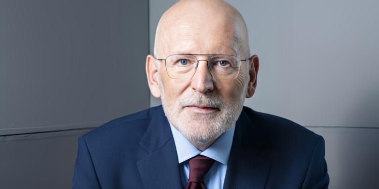 Timmermans komt niet opdagen bij hoorzitting over lobbyschandaal