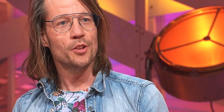 Onze gedachten zijn momenteel bij Giel Beelen (48)