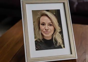 Moeder Helen (29) meldt zich ziek en gaat even liggen, maar wordt niet meer wakker