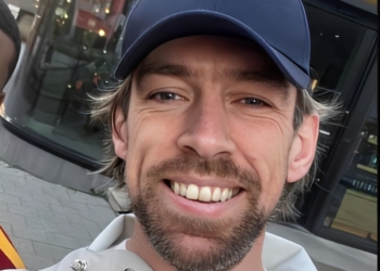 Geweldig: kindergeluk voor Q-music DJ Mattie Valk – en de foto’s zijn om te smelten!