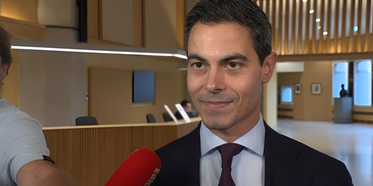 Rob Jetten onder vuur nu zijn premierschap wankelt: ‘Belerend mannetje’