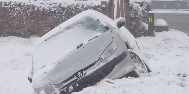 ‘Pas op: Nederland maakt zich op voor extreem weer – Eerste sneeuw’