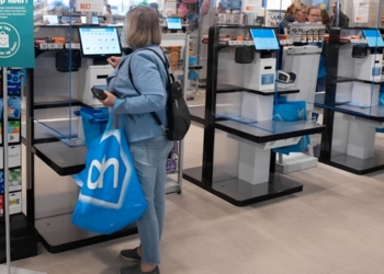 Klanten slaan alarm: wat er nu bij de zelfscan kassa gebeurt, gaat te ver