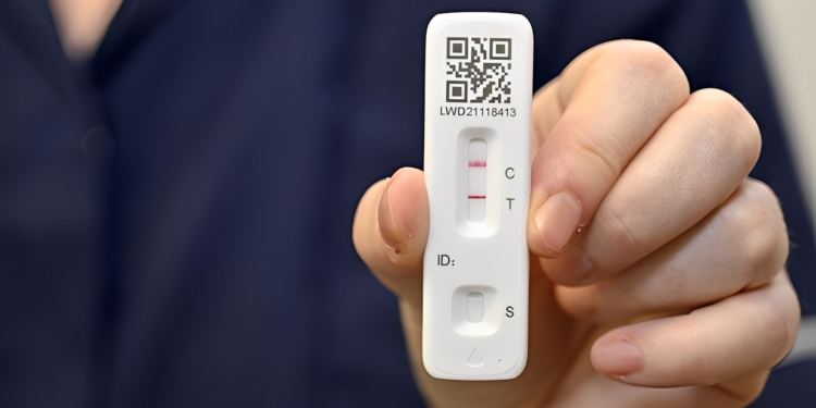 Het nieuwe Covid-variant ‘Stratus’ heeft één duidelijk symptoom dat gemakkelijk te herkennen is