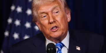 Donald Trump haalt fel uit naar Europa: ‘Ze hebben zichzelf richting de afgrond geduwd..’