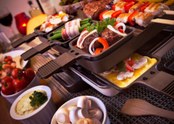 SUPERTIP: Zó verdrijf je gourmetlucht snel uit je woonkamer