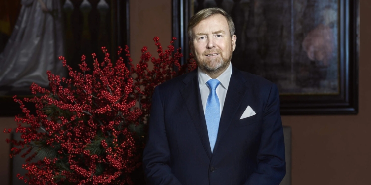 Wilders haalt keihard uit naar Willem-Alexander om kersttoespraak