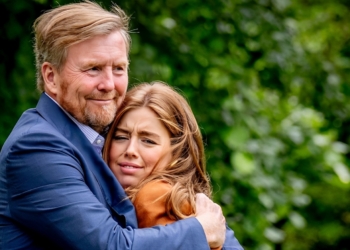 Koning Willem Alexander cancelt kerstshoot vanwege controverse rond Alexia