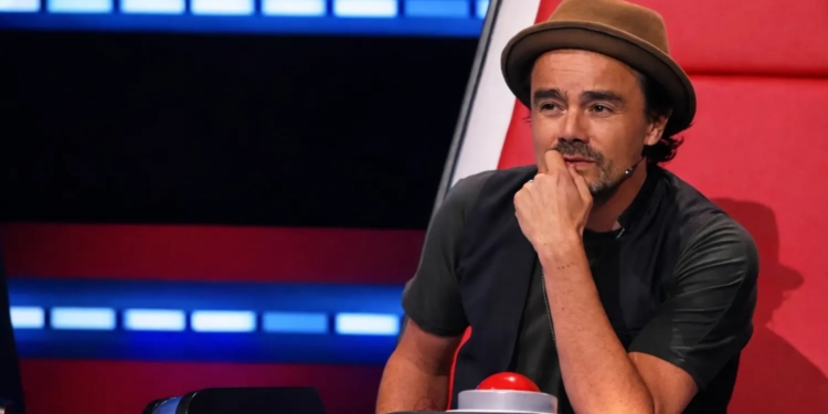 Verbijstering bij kijkers om Dinand Woesthoff in nieuwe seizoen The Voice of Holland
