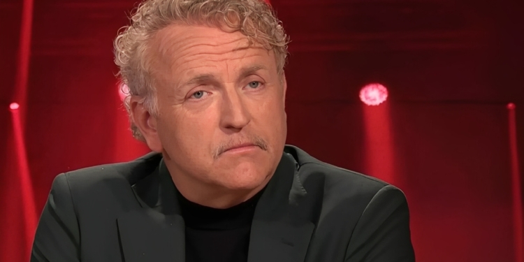 Gordon haalt genadeloos uit naar iedereen bij The Voice in spijkerhard bericht