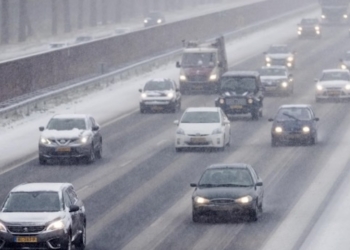 Rijden in de sneeuw zonder brokken: dit zijn de beste tips
