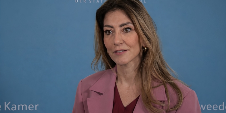 Dilan Yesilgöz stopt per direct als partijleider VVD