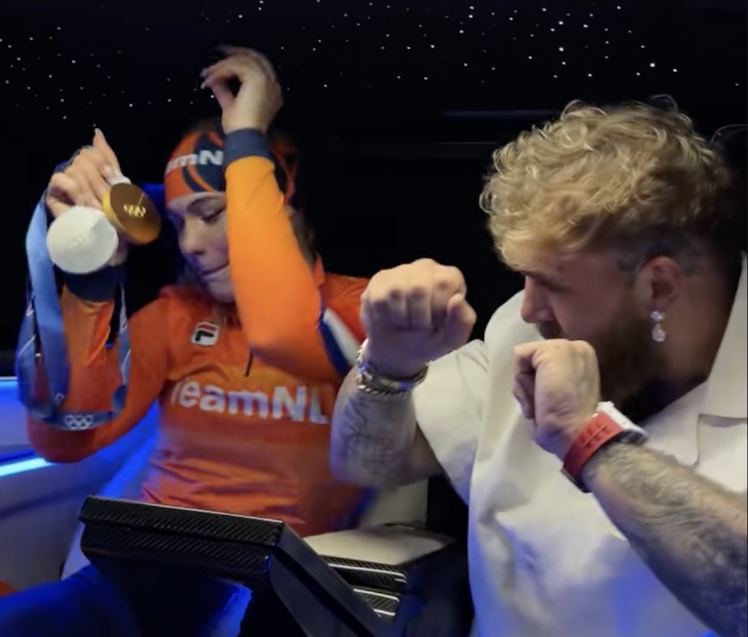 Jutta Leerdam maakt geen vrienden: ’te ziek’ voor huldiging, maar kort daarna vrolijk op TikTok