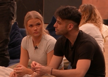 Kijkers geschokt na harde woorden van Salars moeder over Mercedes