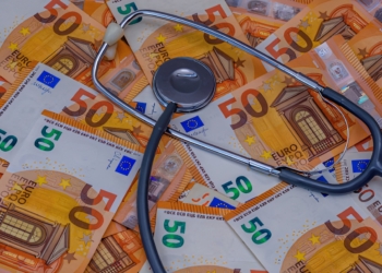 Financiële ramp voor iedereen met een zorgverzekering