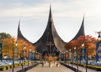 Efteling verhoogt weer de prijzen en bezoekers zijn woest: ‘Dit gaat te ver’