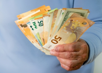 AOW’ers lopen massaal geld mis en krijgen mogelijk geld terug