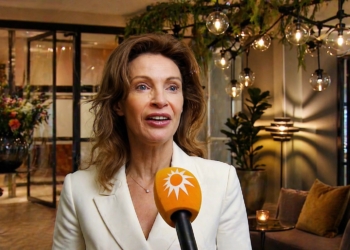 Astrid Holleeder deelt schokkende details: ‘Altijd met opa naar het schuurtje’