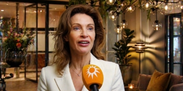 Astrid Holleeder deelt schokkende details: ‘Altijd met opa naar het schuurtje’