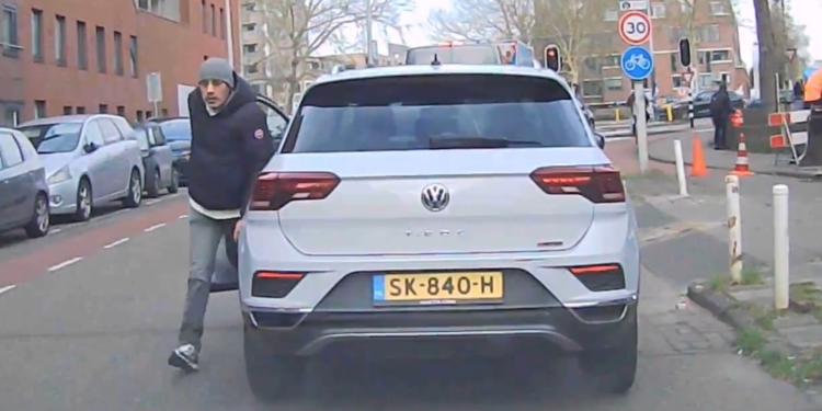Kansenparel weigert gewoon voorrang te geven… wat er daarna gebeurt is echt niet normaal