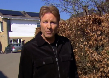 Mr. Frank Visser-kijkers geïrriteerd over burenruzie en zeggen allemaal hetzelfde