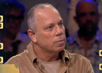 Kijkers Miljoenenjacht herkennen finalist Nicky en dat blijkt een hele bekende