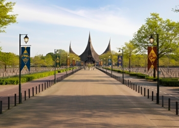 Efteling past parkeerbeleid weer aan: dit moet je nu betalen