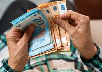 Schrikbarende cijfers: Maar liefst 52% van de Nederlanders heeft minder spaargeld dan dit bedrag