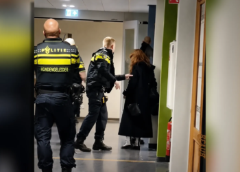 Nieuwe wending na omstreden aanhouding: politie onderzoekt geweldsgebruik