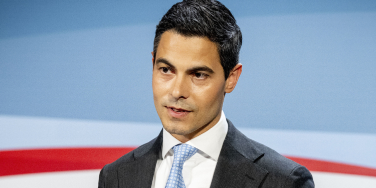 BREAKING: Rob Jetten met spoed naar ziekenhuis afgevoerd