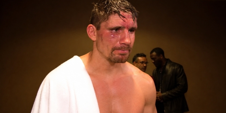 ‘Dit is de reden waarom Rico Verhoeven niet mocht winnen van Usyk’