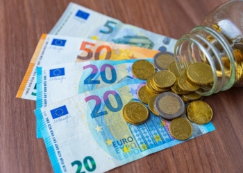 Spaargeld van je kind op jouw naam? Dit kan flinke gevolgen hebben