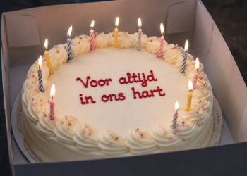 Hij kreeg pas zijn eerste verjaardagstaart toen hij al 40 dagen begraven was