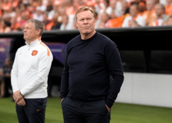 ‘Koeman neemt vlak voor Nederland-Marokko keiharde maatregelen’